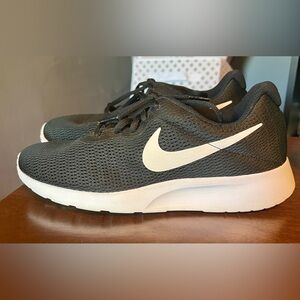 Men’s Nike Tanjun